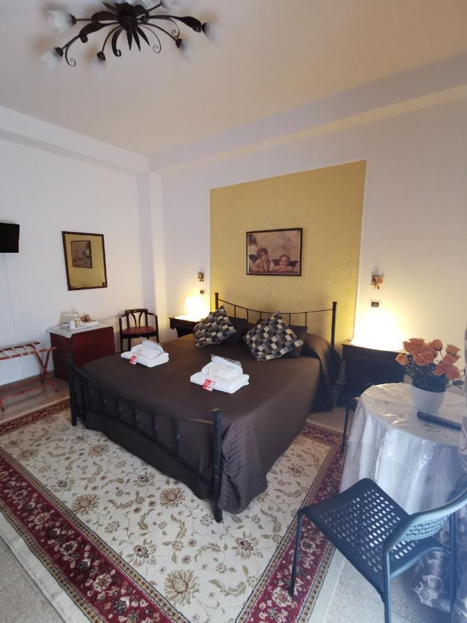 B&B Divina Roma Esterno foto